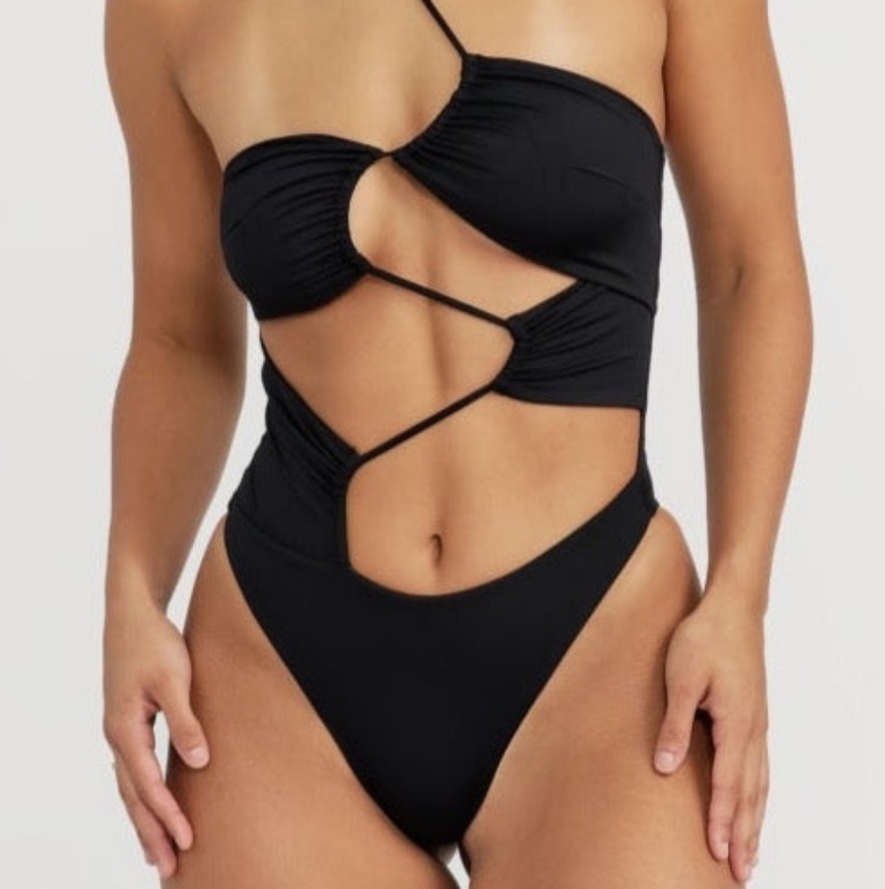 NWT RIOT SWIM OCEAN AVE BISCAYNE ONE PIECE SWIM Medium